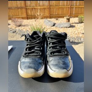 Jordan 11 72-10 low size 10.5